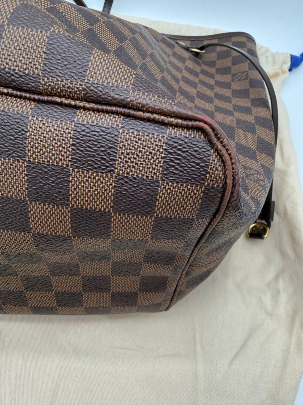 Louis Vuitton Neverfull GM Damier Ebene Tote with Pouch – Cherry Interior - Auth - Picture 6 of 11